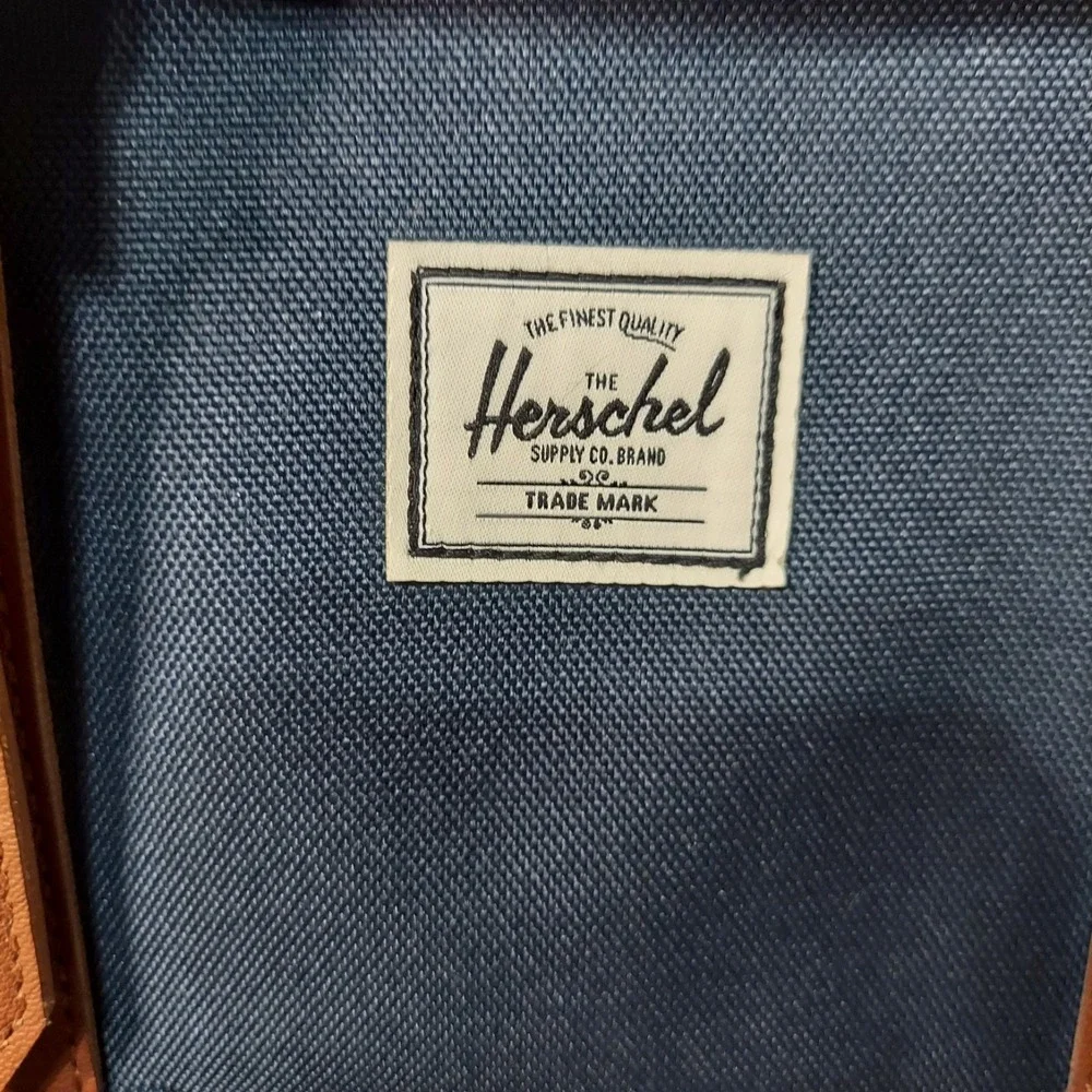Herschel Supply Co. herschel black